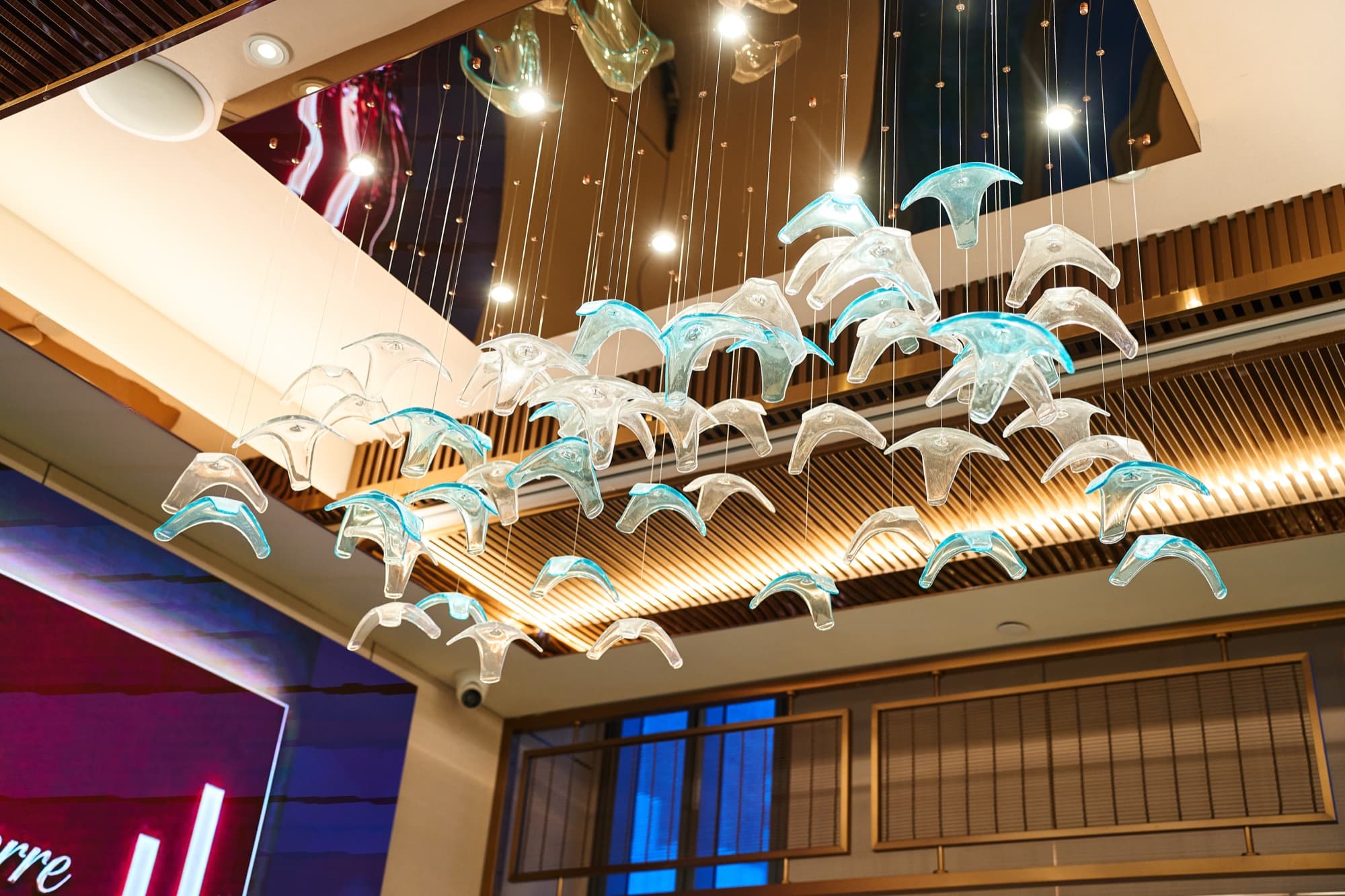 Chandelier & LED Screen